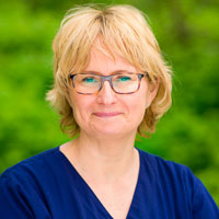 Dr-med-alexandra-roos