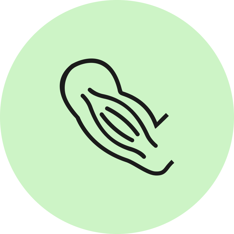 Zeichnung einer Erdnuss in Schwarz auf grünem Hintergrund, vereinfacht und stilisiert dargestellt.